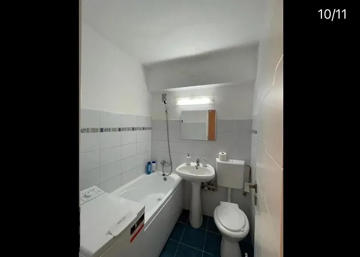 1 Circumvalatiunii Apartment *